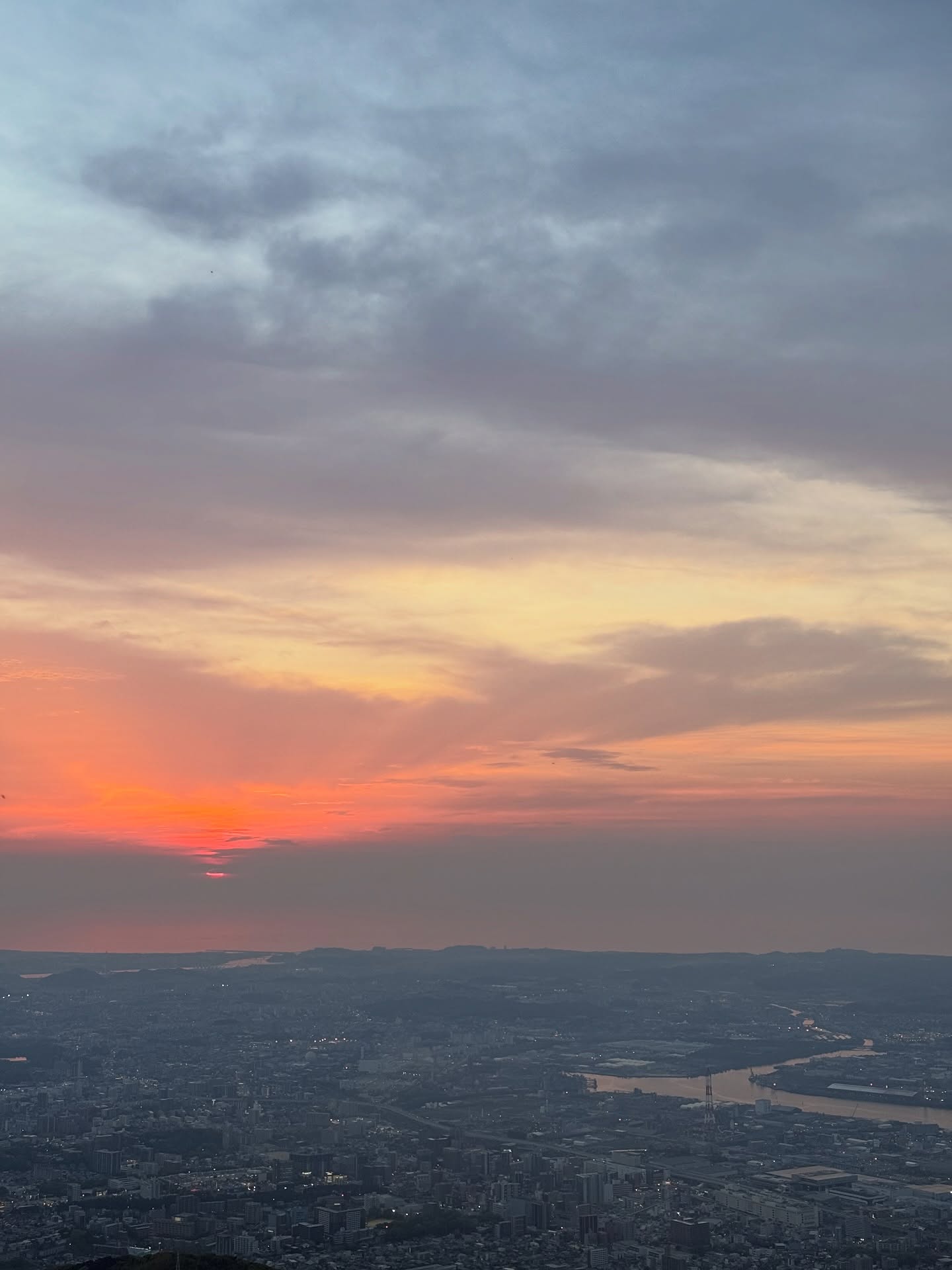 เจน - รมิดา จีรนรภัทร