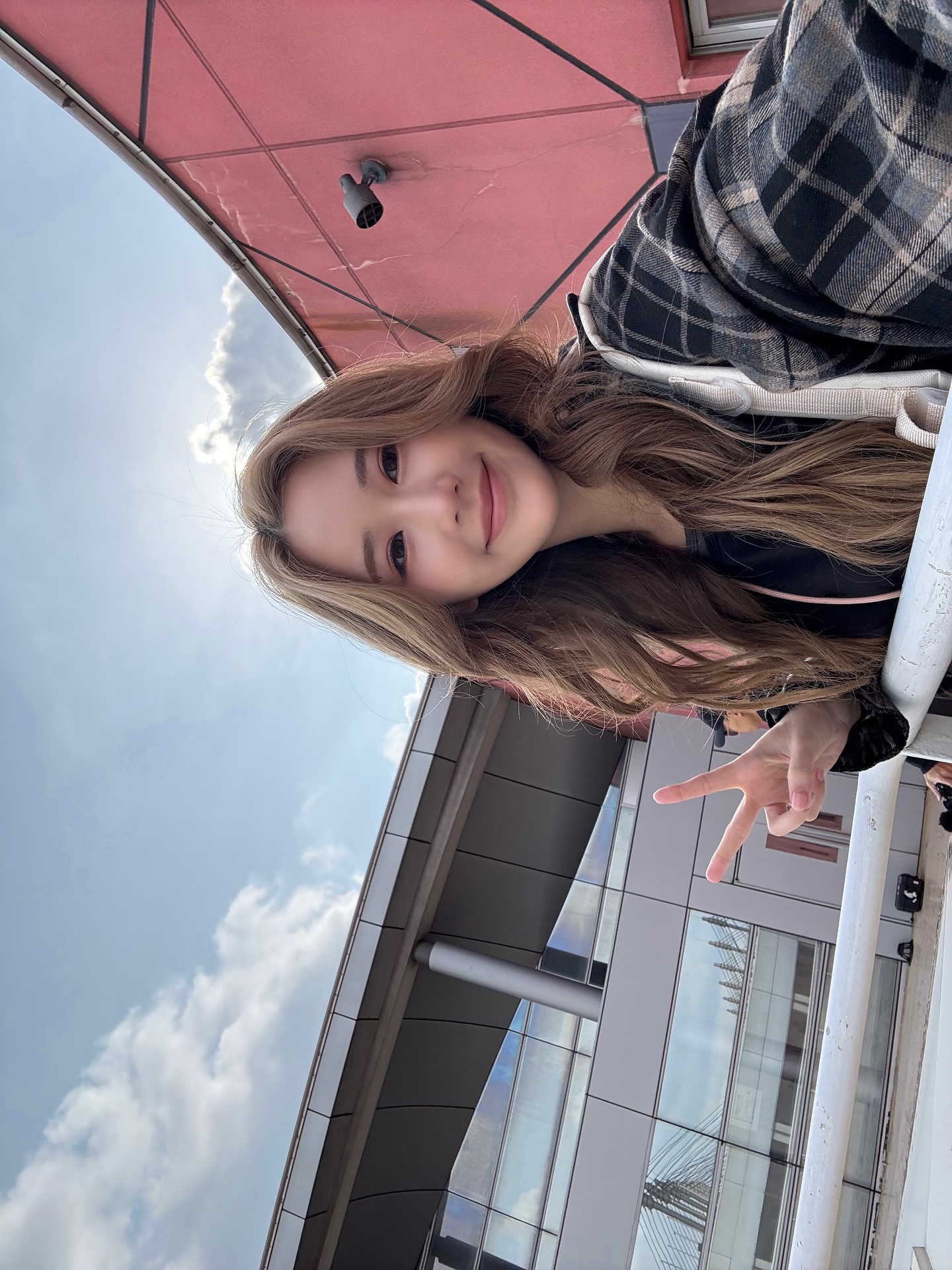 เจน - รมิดา จีรนรภัทร