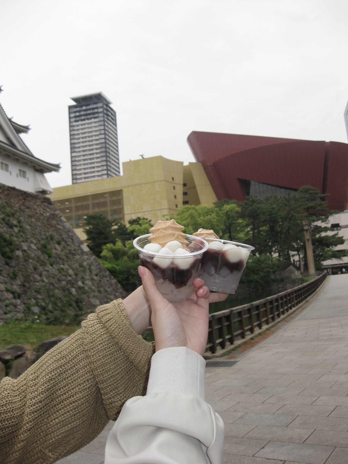 เจน - รมิดา จีรนรภัทร