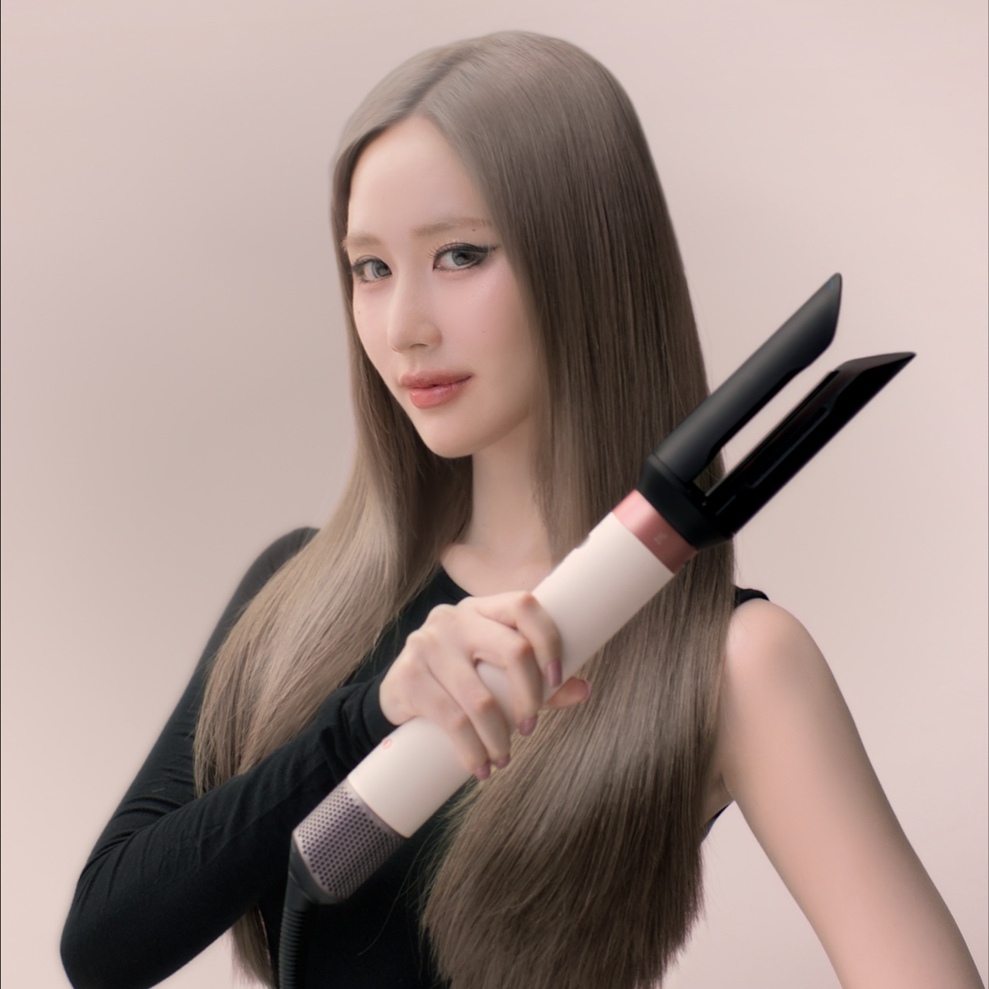 เจน - รมิดา จีรนรภัทร