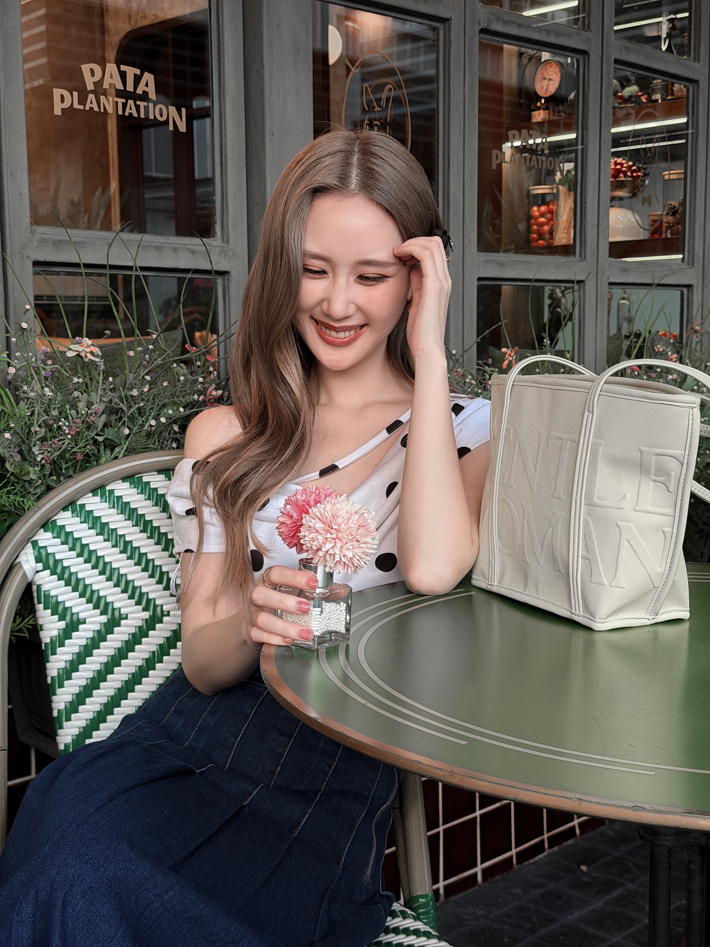 เจน - รมิดา จีรนรภัทร