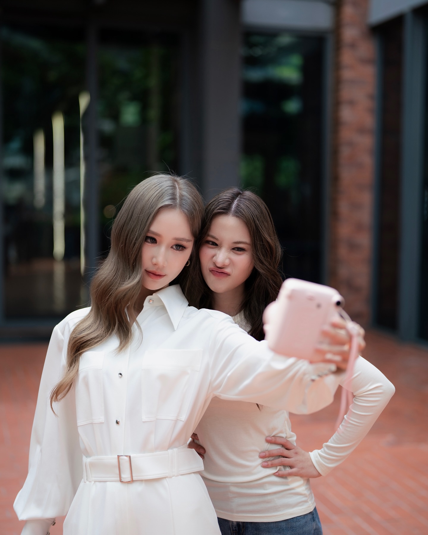 เจน - รมิดา จีรนรภัทร