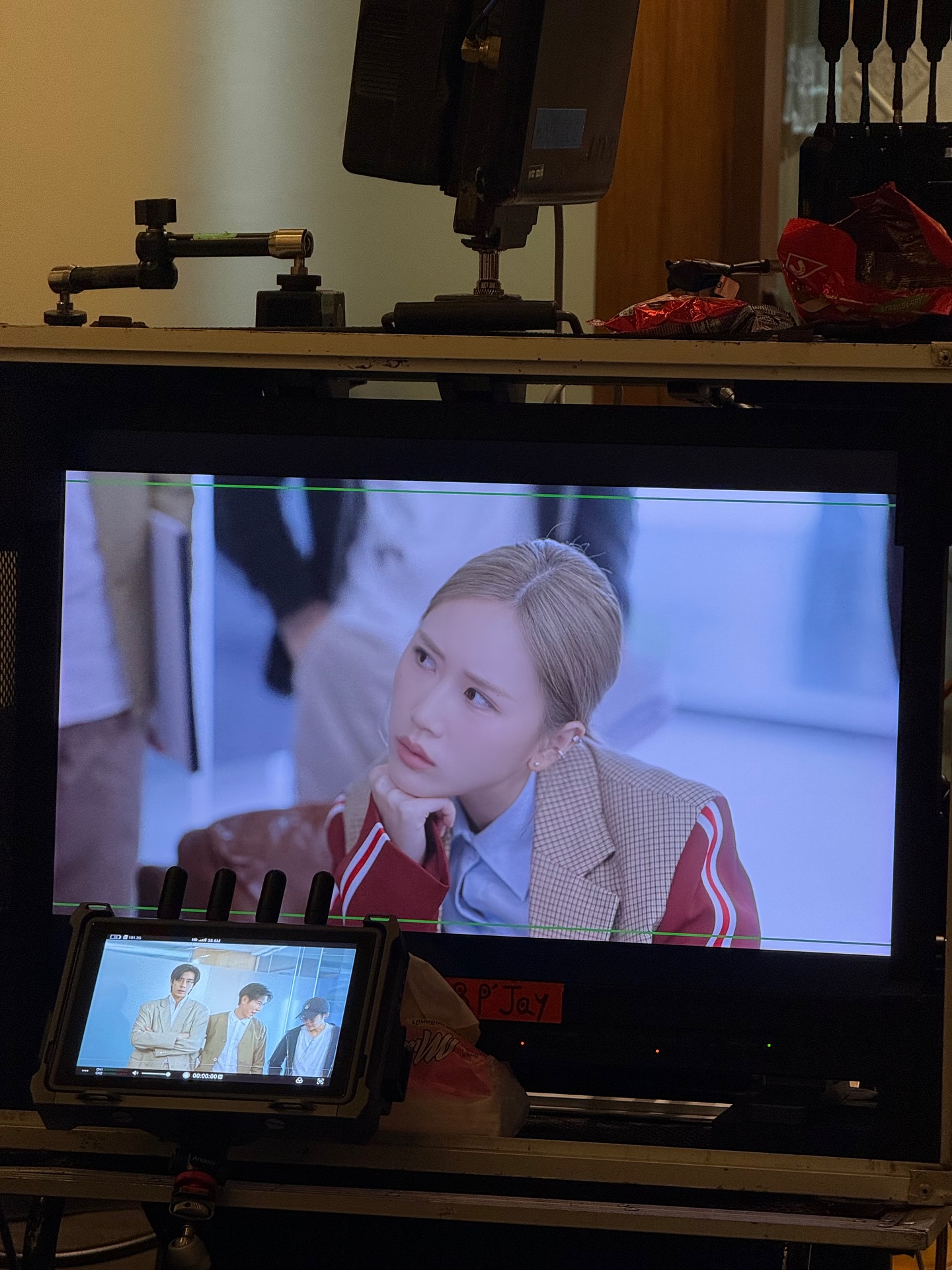 เจน - รมิดา จีรนรภัทร