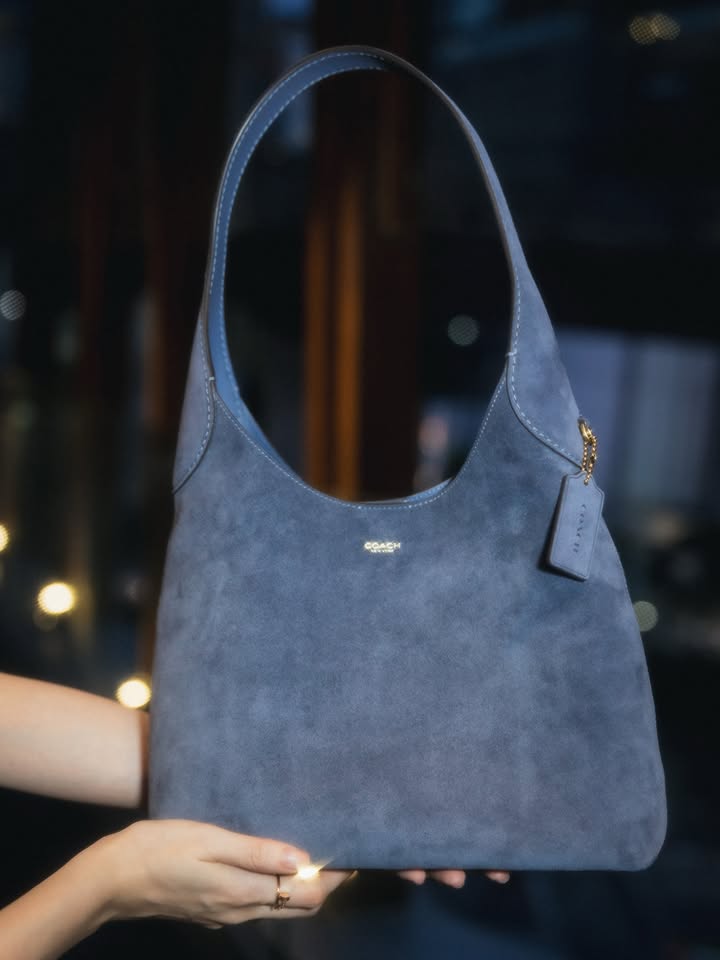 เจน - รมิดา จีรนรภัทร