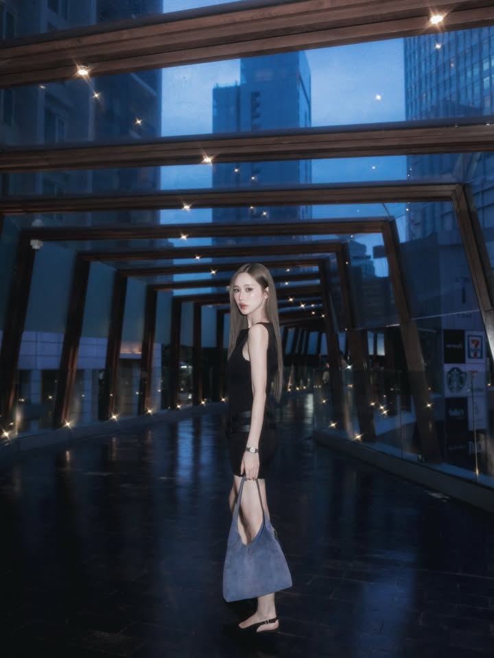 เจน - รมิดา จีรนรภัทร