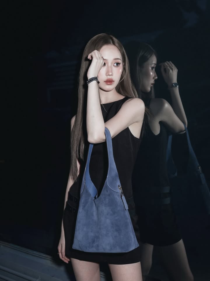 เจน - รมิดา จีรนรภัทร