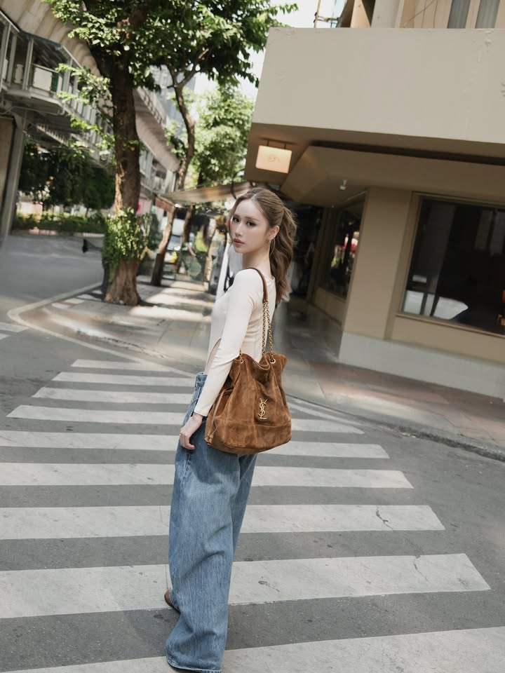 เจน - รมิดา จีรนรภัทร