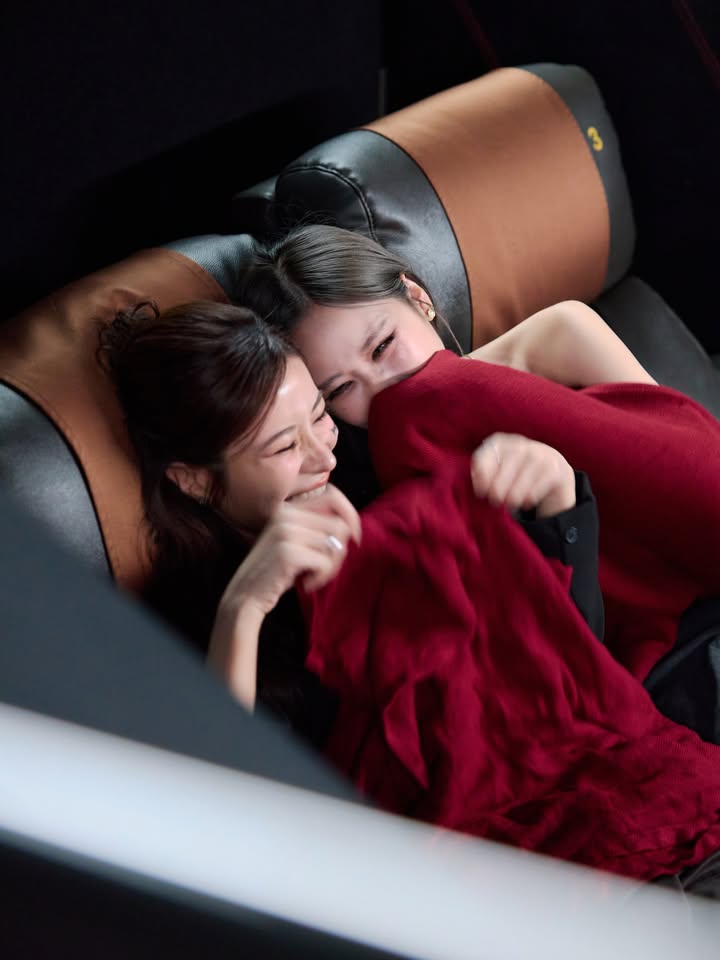 เจน - รมิดา จีรนรภัทร