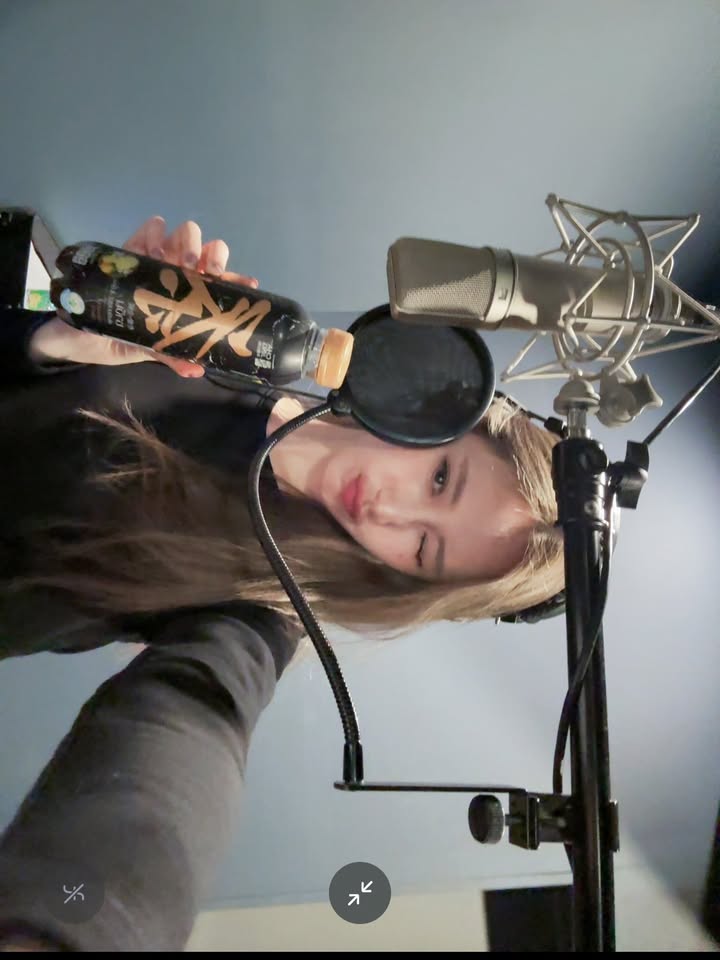 เจน - รมิดา จีรนรภัทร