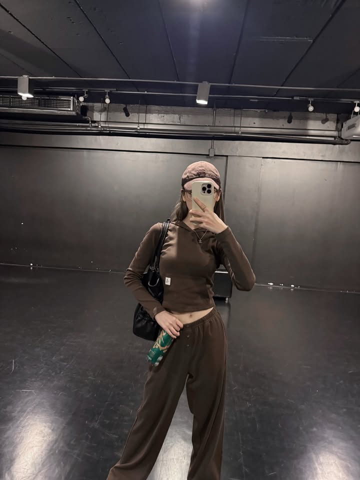 เจน - รมิดา จีรนรภัทร