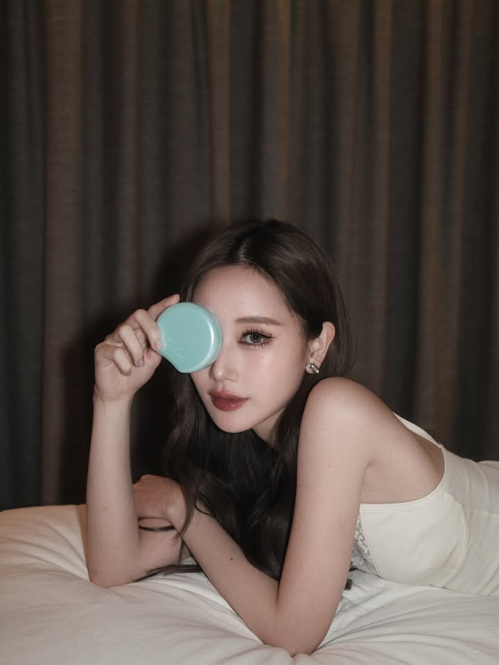 เจน - รมิดา จีรนรภัทร