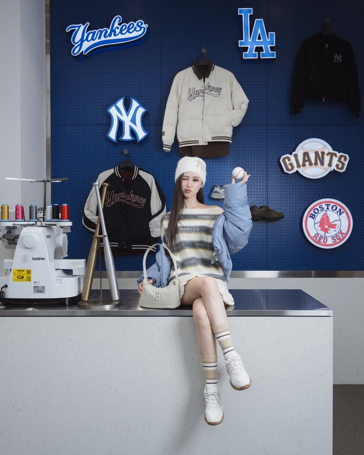 เจน - รมิดา จีรนรภัทร