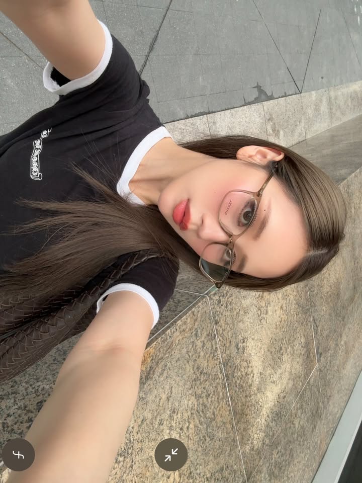 เจน - รมิดา จีรนรภัทร