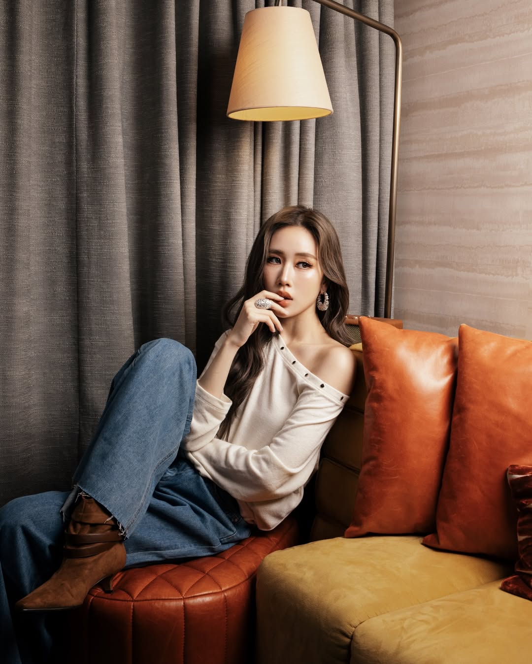 เจน - รมิดา จีรนรภัทร