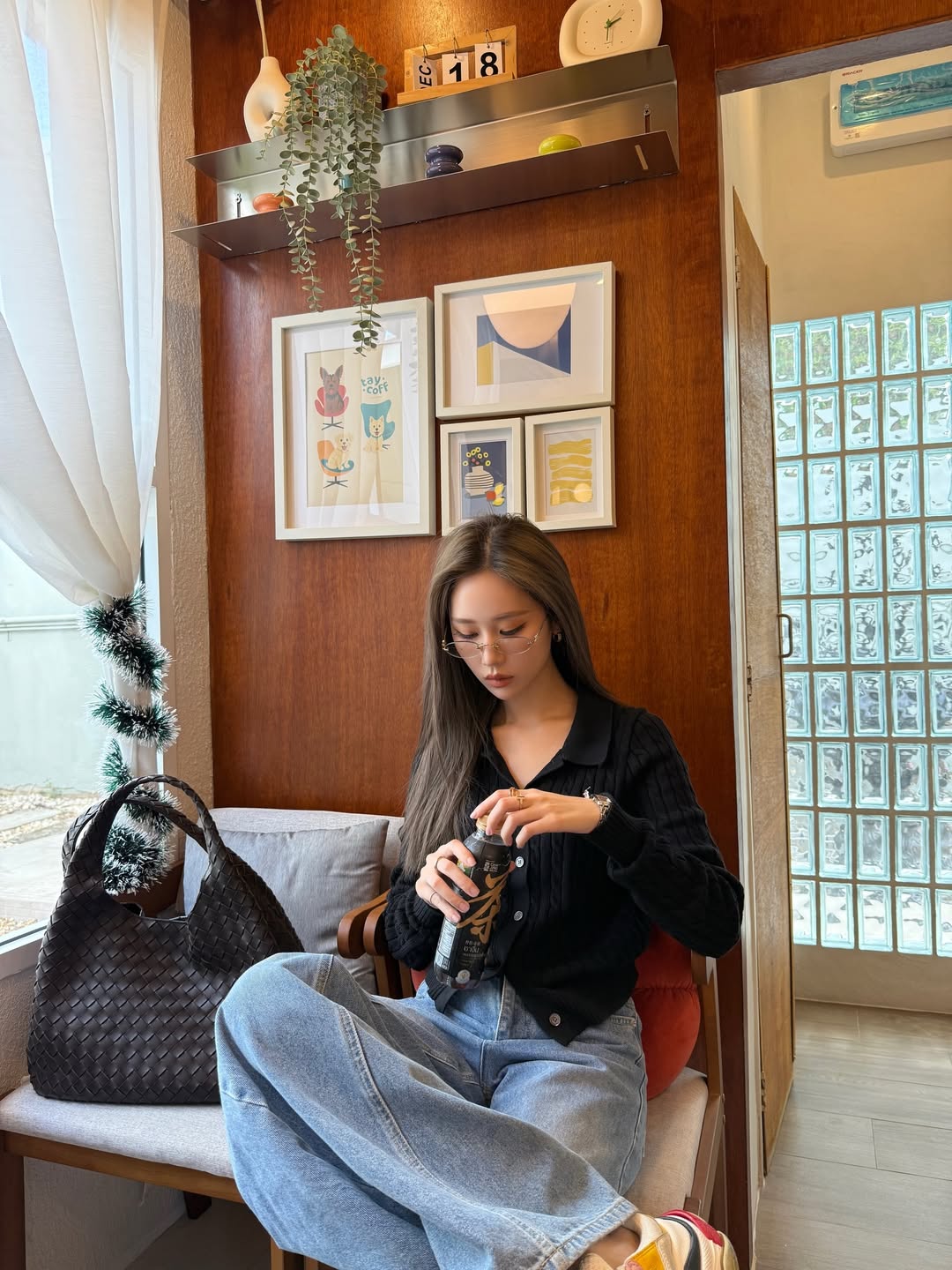 เจน - รมิดา จีรนรภัทร