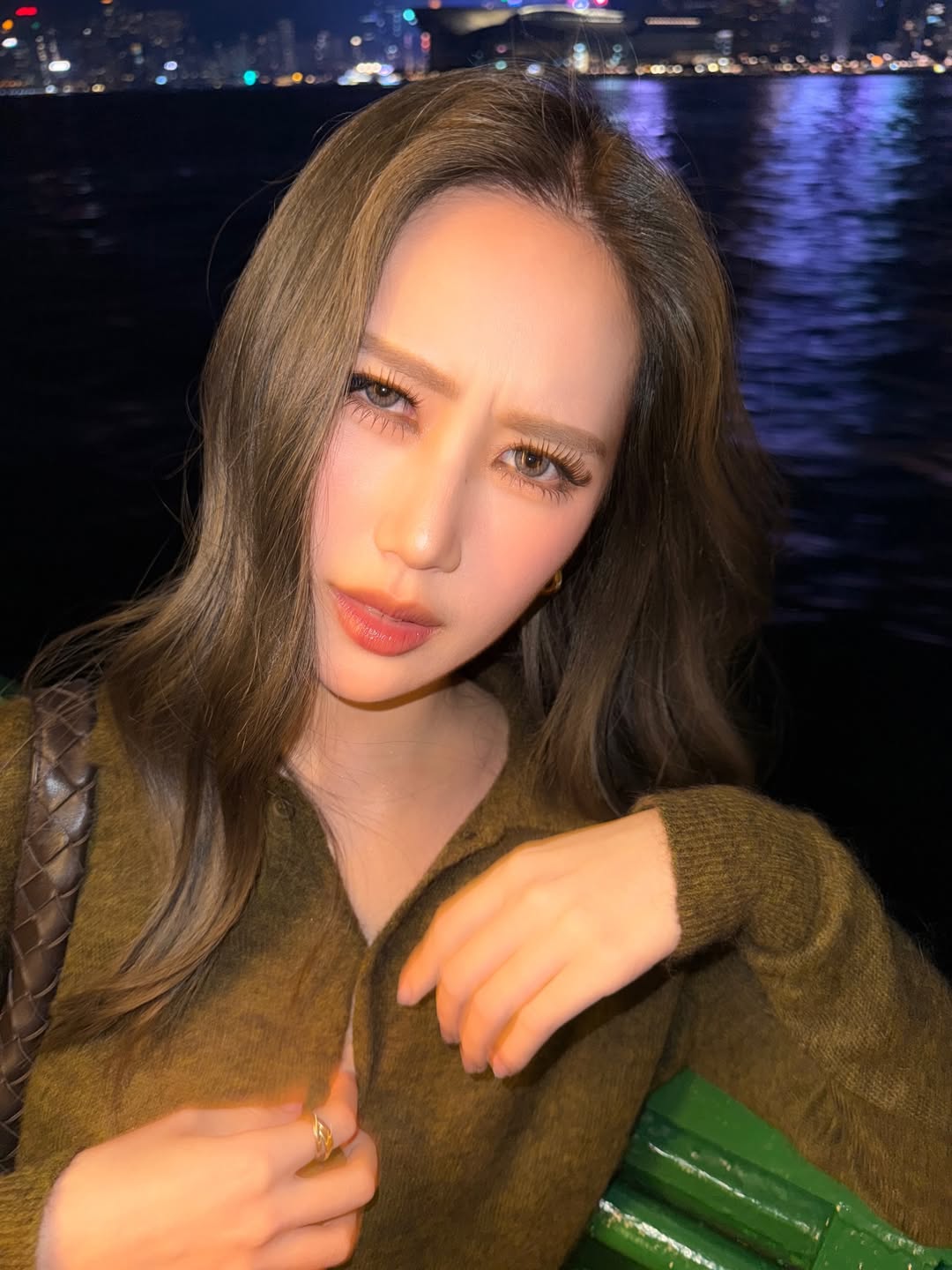 เจน - รมิดา จีรนรภัทร