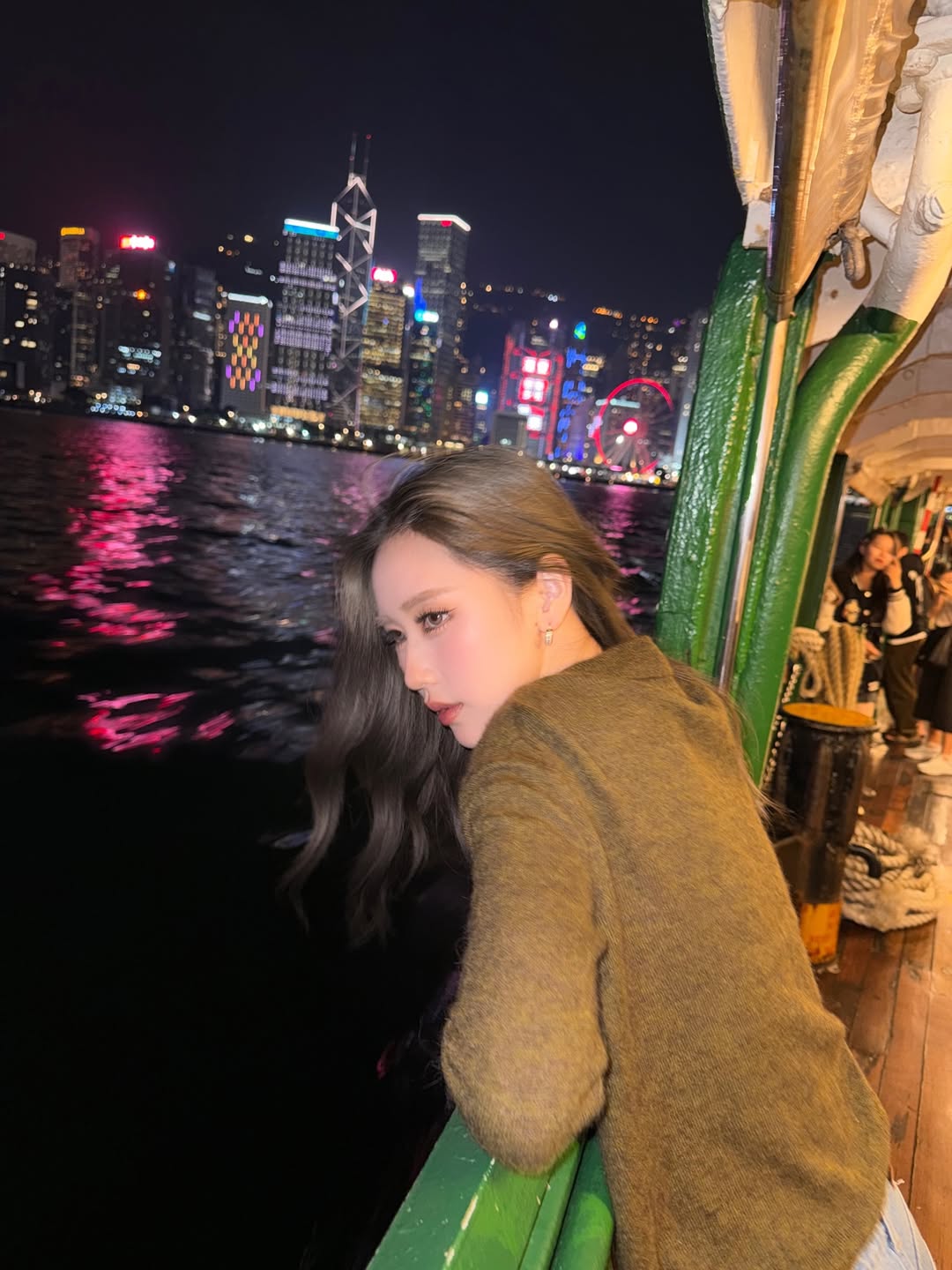 เจน - รมิดา จีรนรภัทร