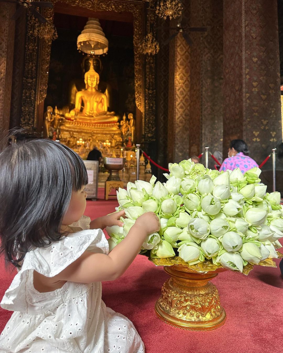 เนย - ปภาดา กลิ่นสุมาลย์