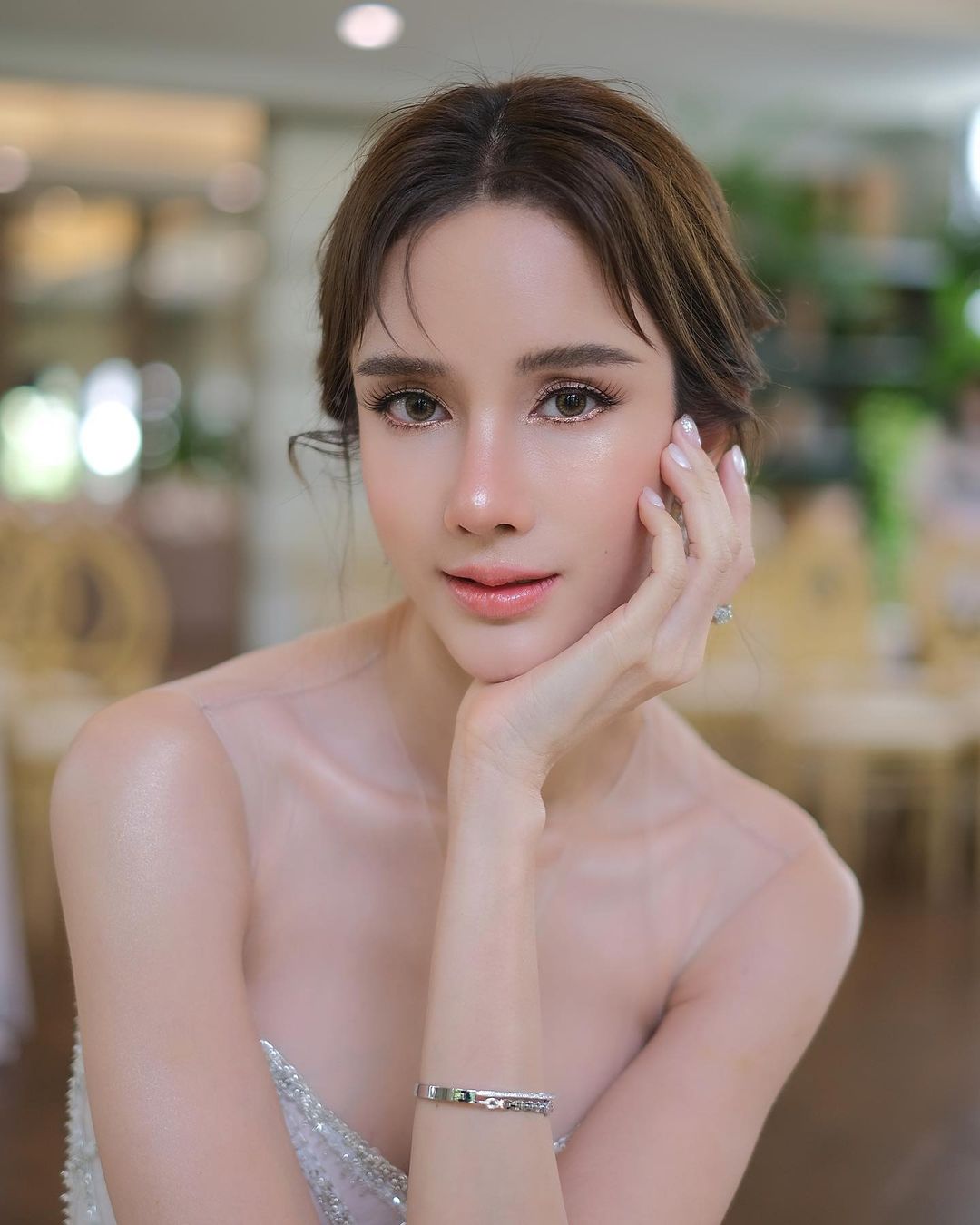เนย - ปภาดา กลิ่นสุมาลย์