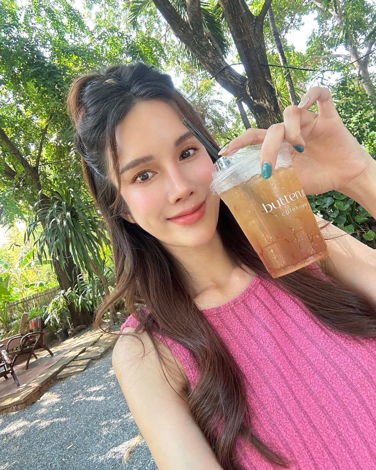 เนย - ปภาดา กลิ่นสุมาลย์