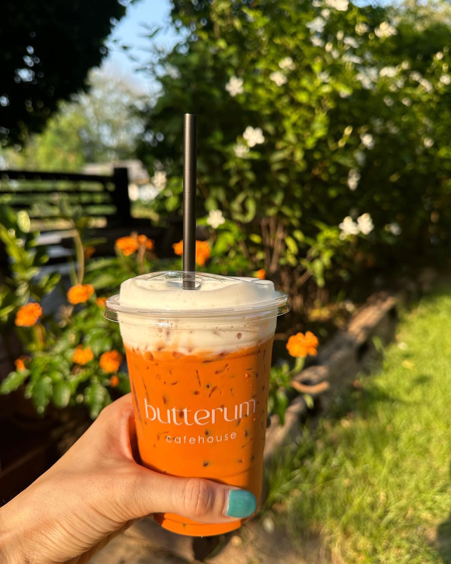 เนย - ปภาดา กลิ่นสุมาลย์