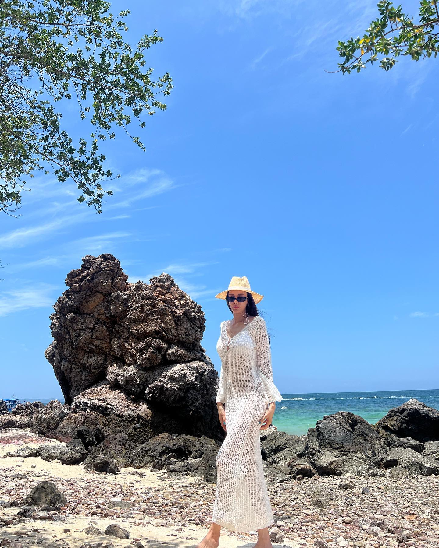 เนย - ปภาดา กลิ่นสุมาลย์