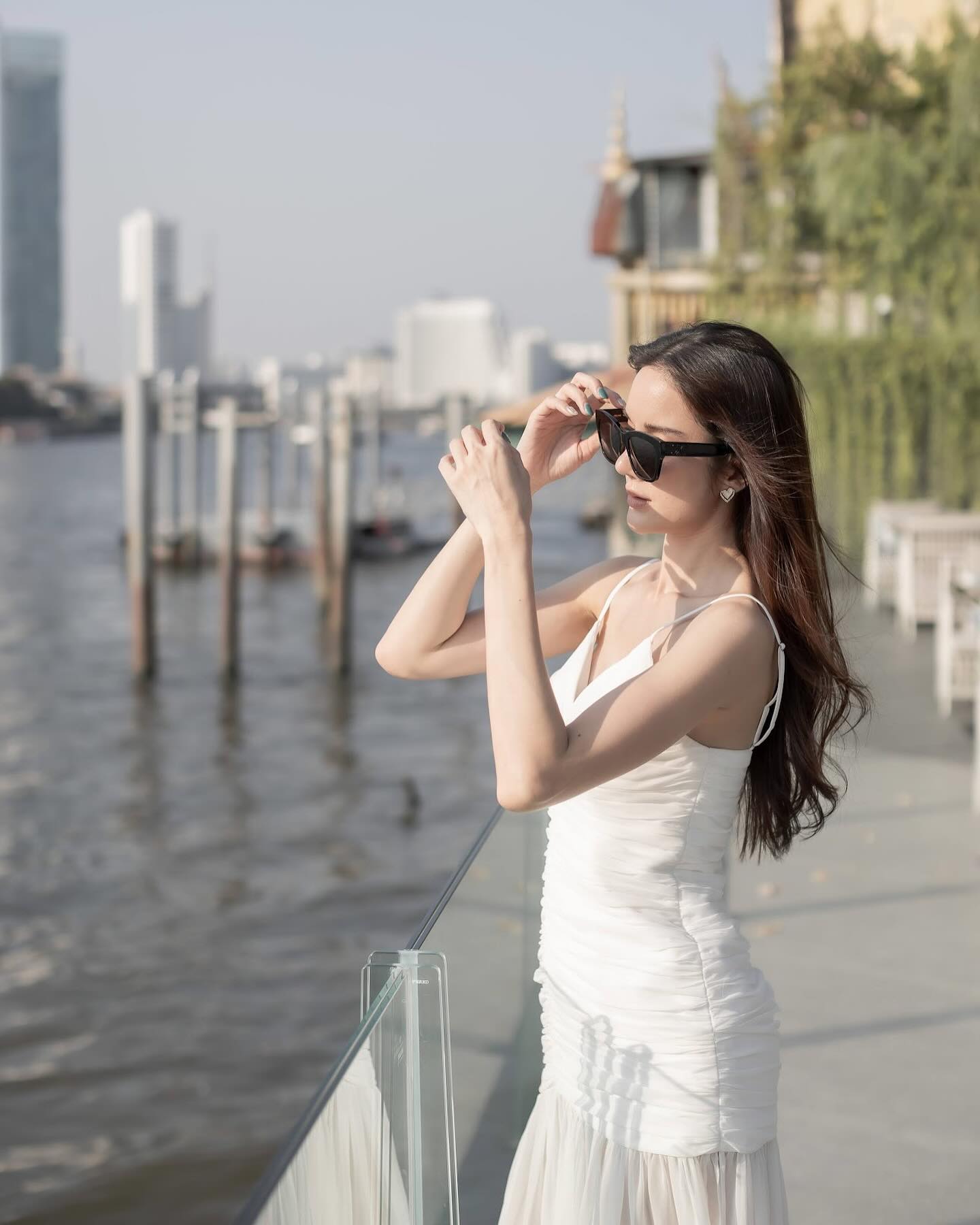 เนย - ปภาดา กลิ่นสุมาลย์