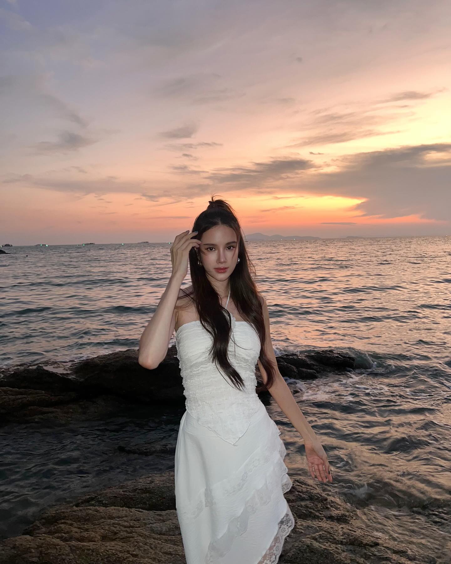 เนย - ปภาดา กลิ่นสุมาลย์