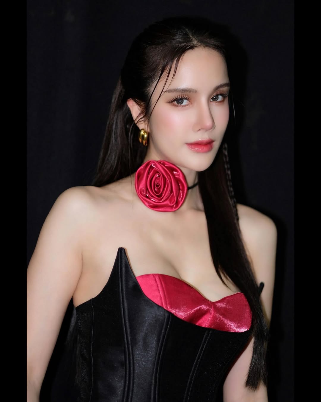 เนย - ปภาดา กลิ่นสุมาลย์