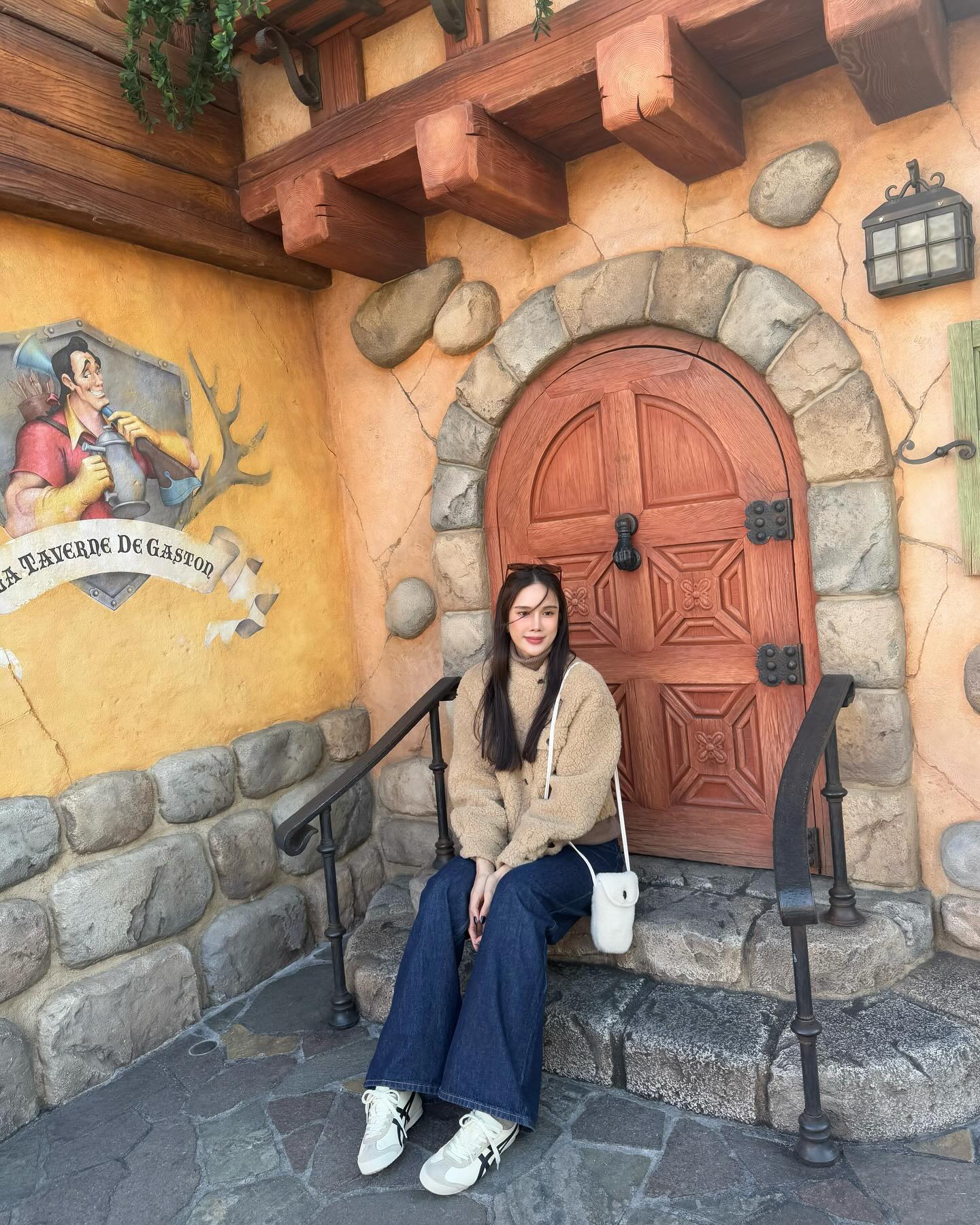 เนย - ปภาดา กลิ่นสุมาลย์