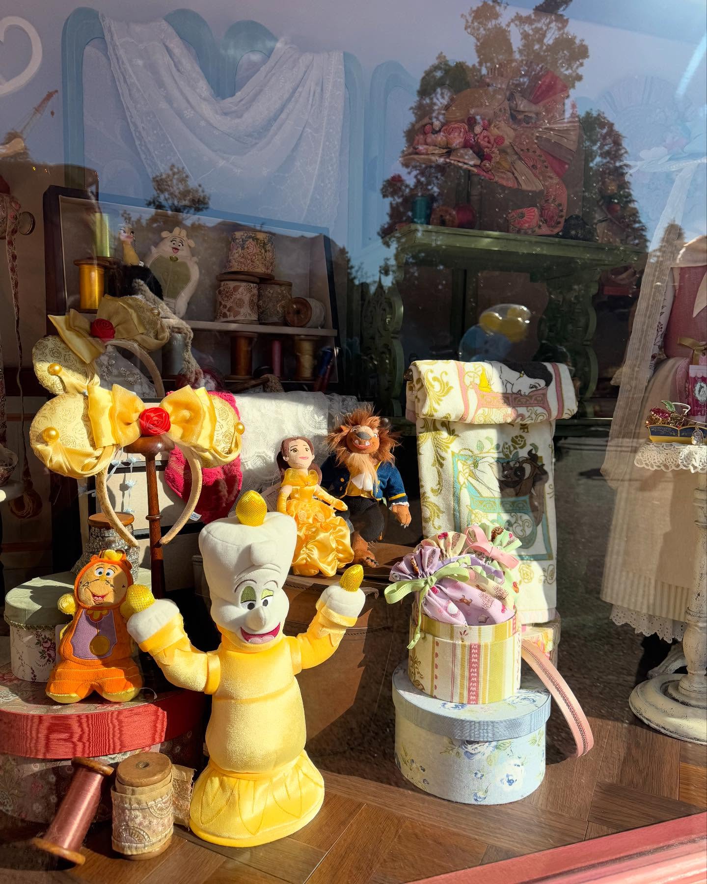 เนย - ปภาดา กลิ่นสุมาลย์