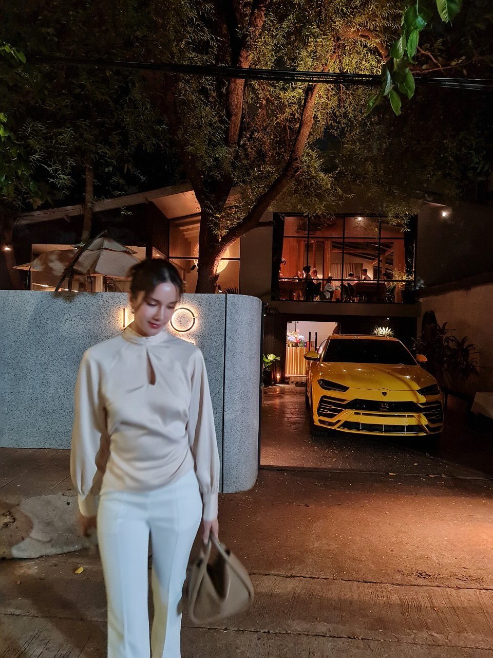 เนย - ปภาดา กลิ่นสุมาลย์