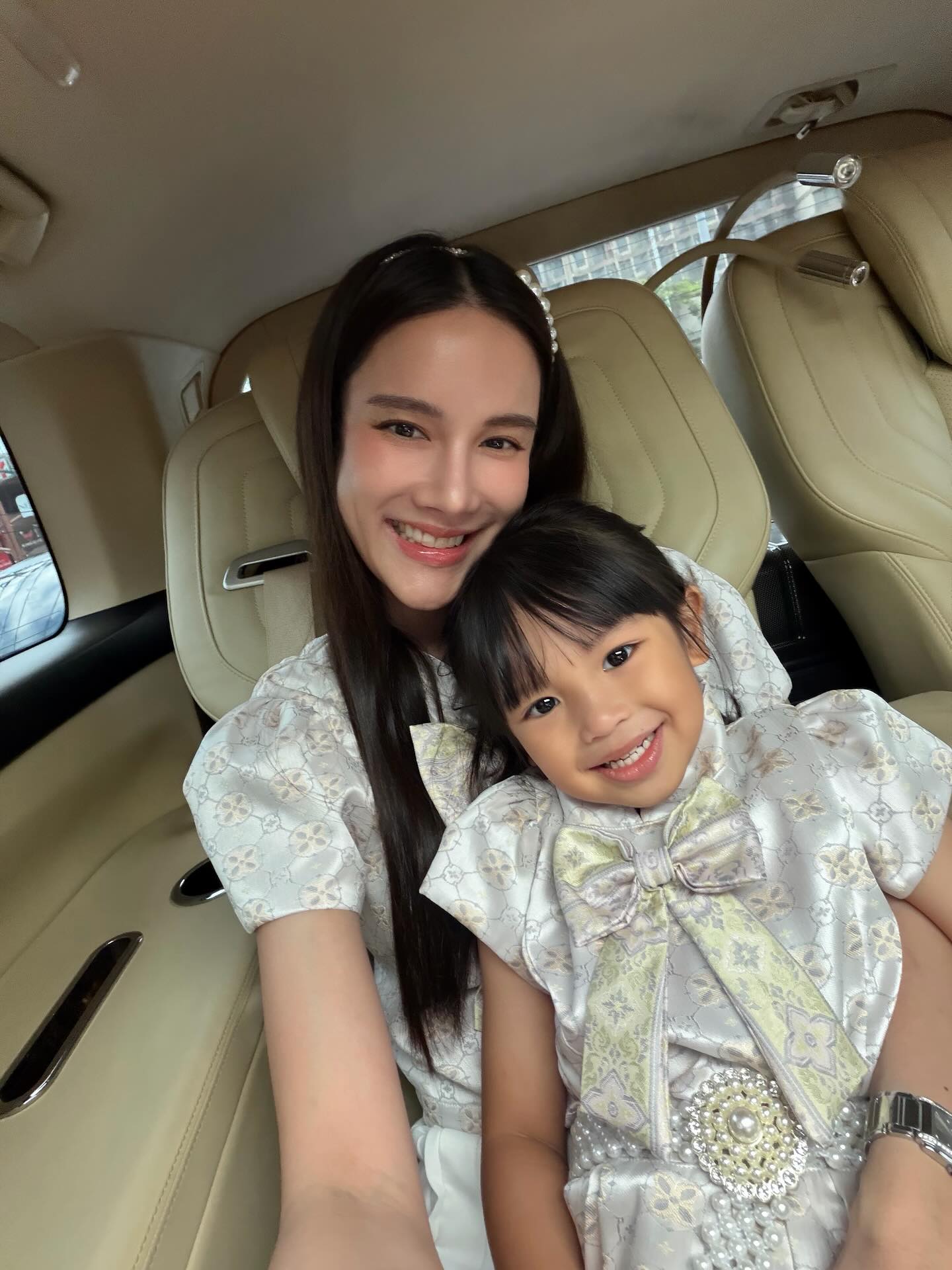 เนย - ปภาดา กลิ่นสุมาลย์