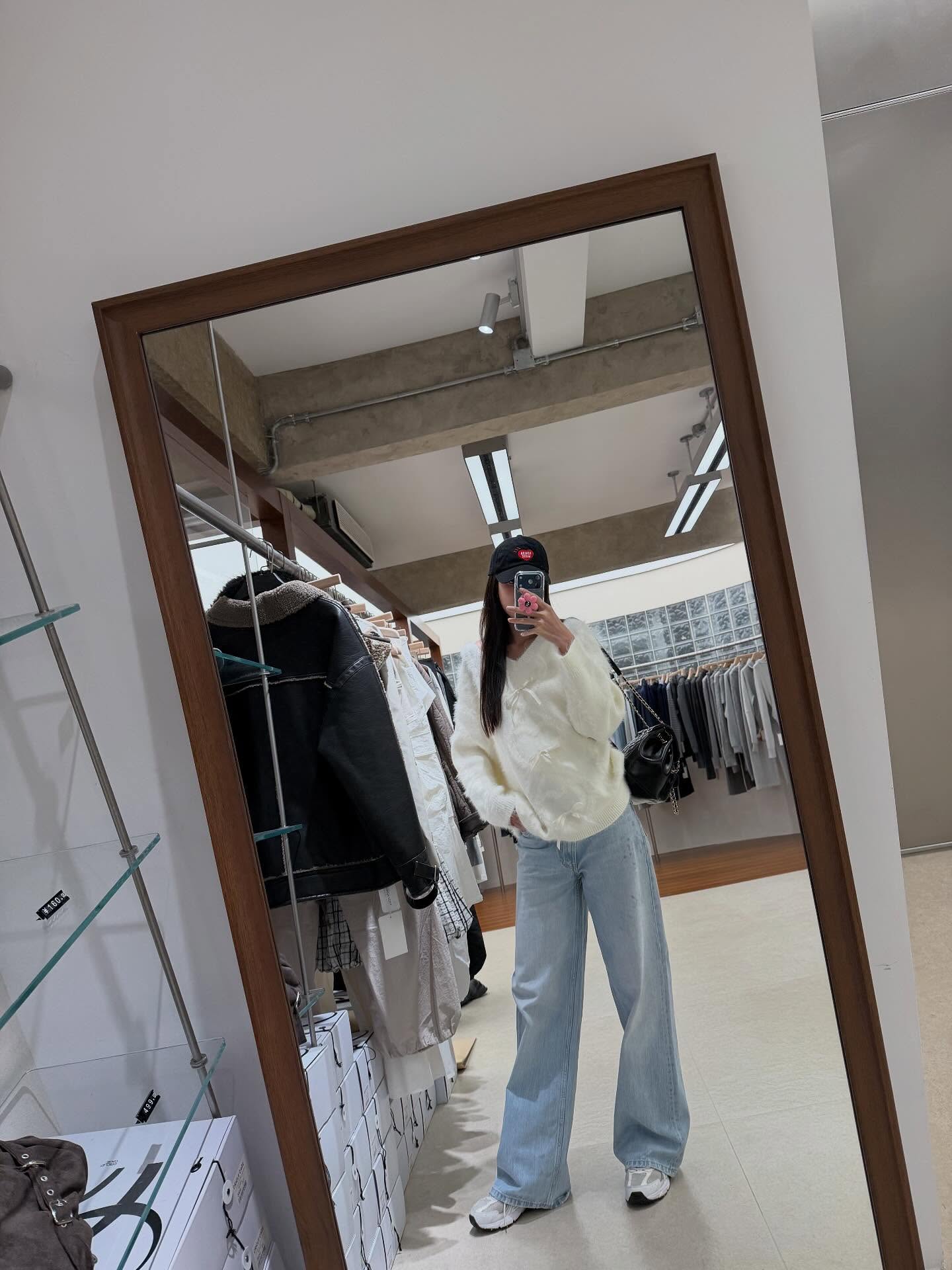 เนย - ปภาดา กลิ่นสุมาลย์