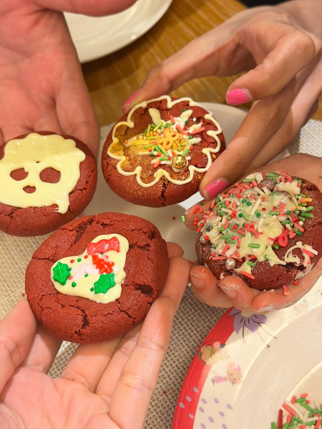 เนย - ปภาดา กลิ่นสุมาลย์