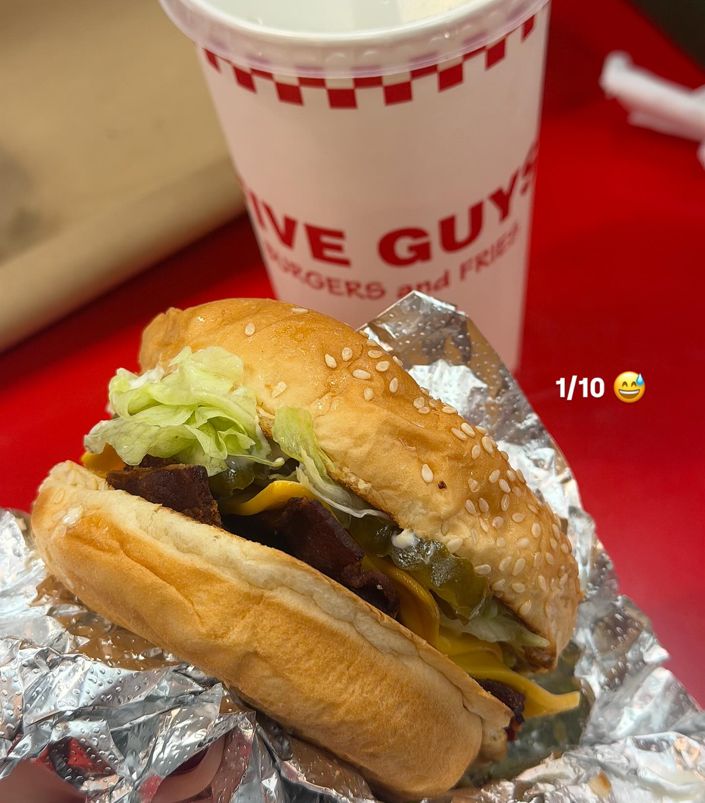 เนย - ปภาดา กลิ่นสุมาลย์