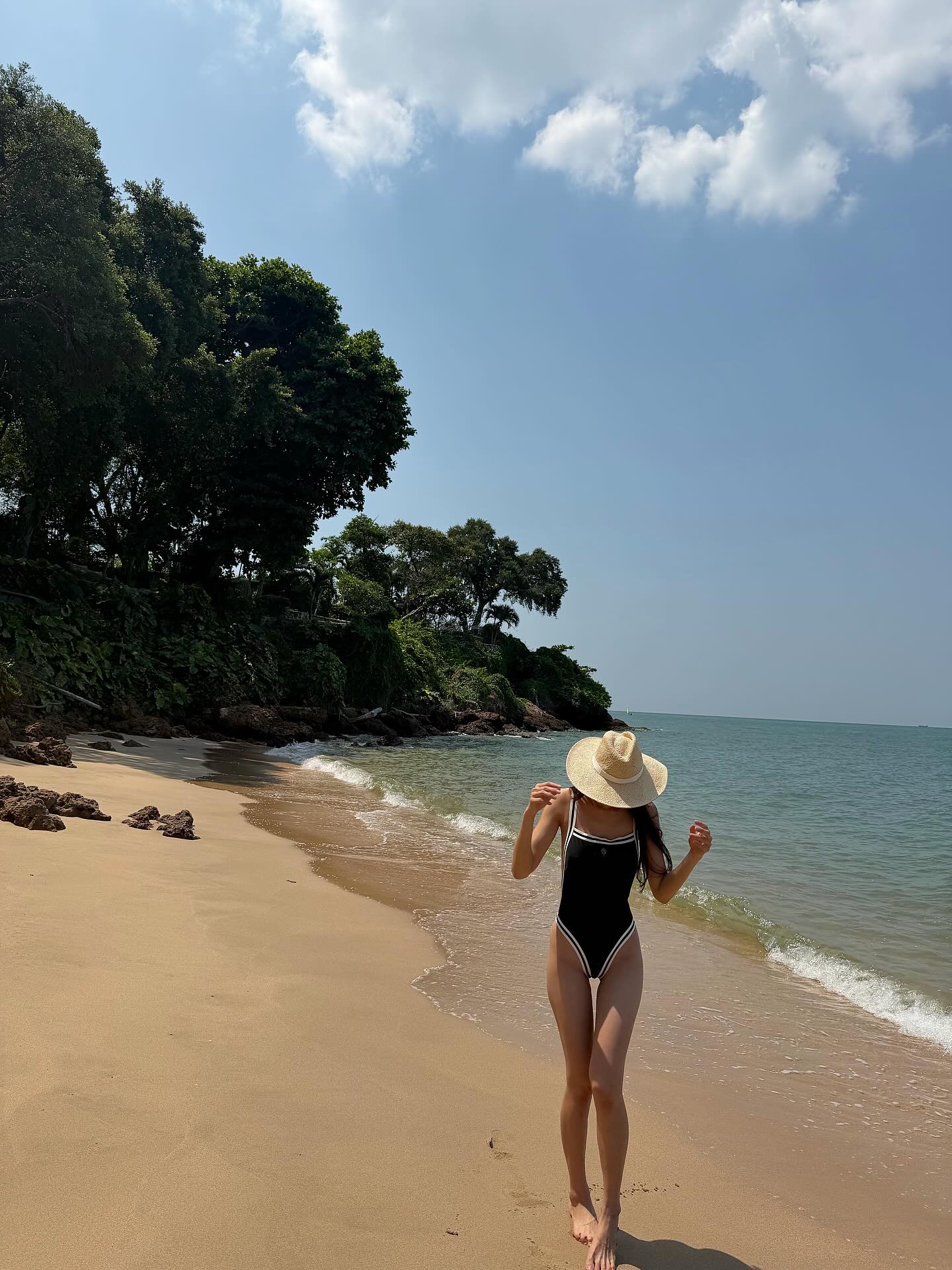 เนย - ปภาดา กลิ่นสุมาลย์