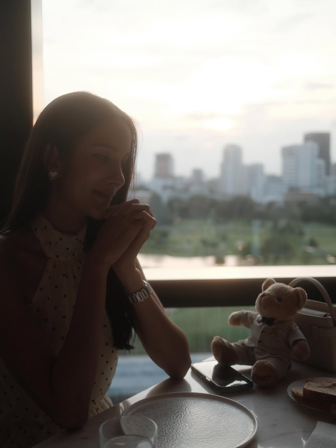 เนย - ปภาดา กลิ่นสุมาลย์