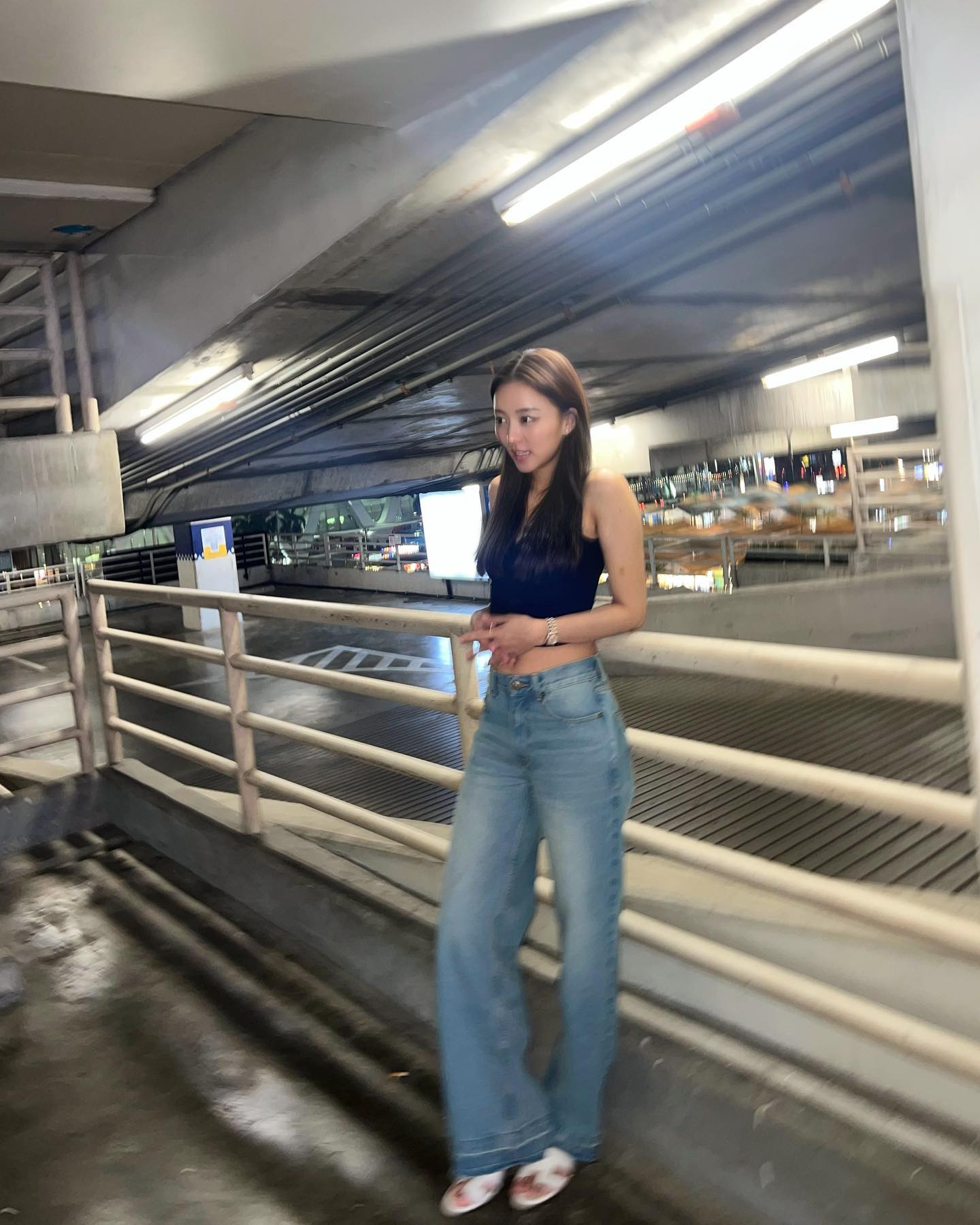 แพรวา - ณิชาภัทร ฉัตรชัยพลรัตน์
