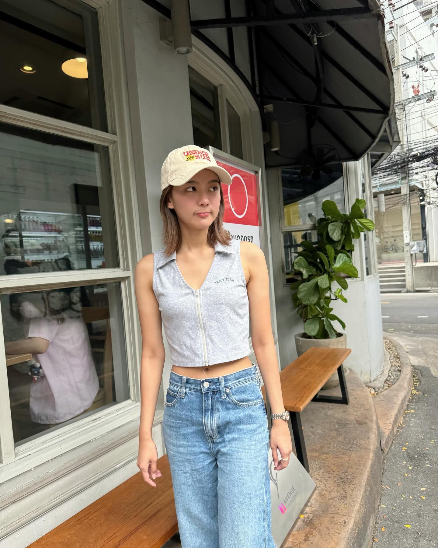 แพรวา - ณิชาภัทร ฉัตรชัยพลรัตน์