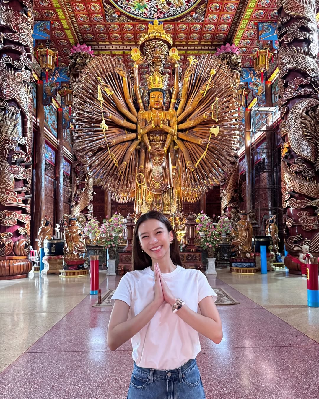 แพรวา - ณิชาภัทร ฉัตรชัยพลรัตน์