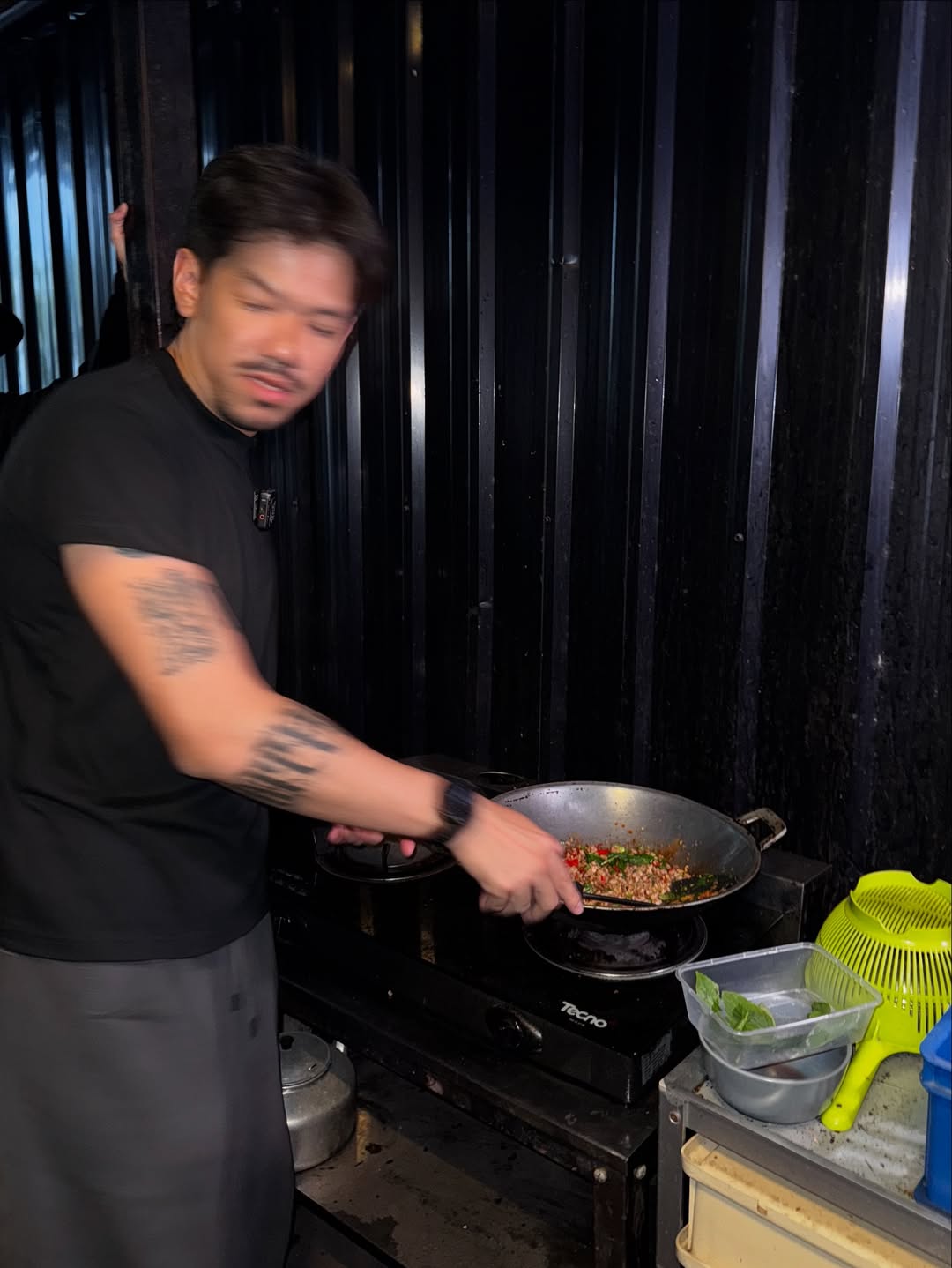 แพรวา - ณิชาภัทร ฉัตรชัยพลรัตน์