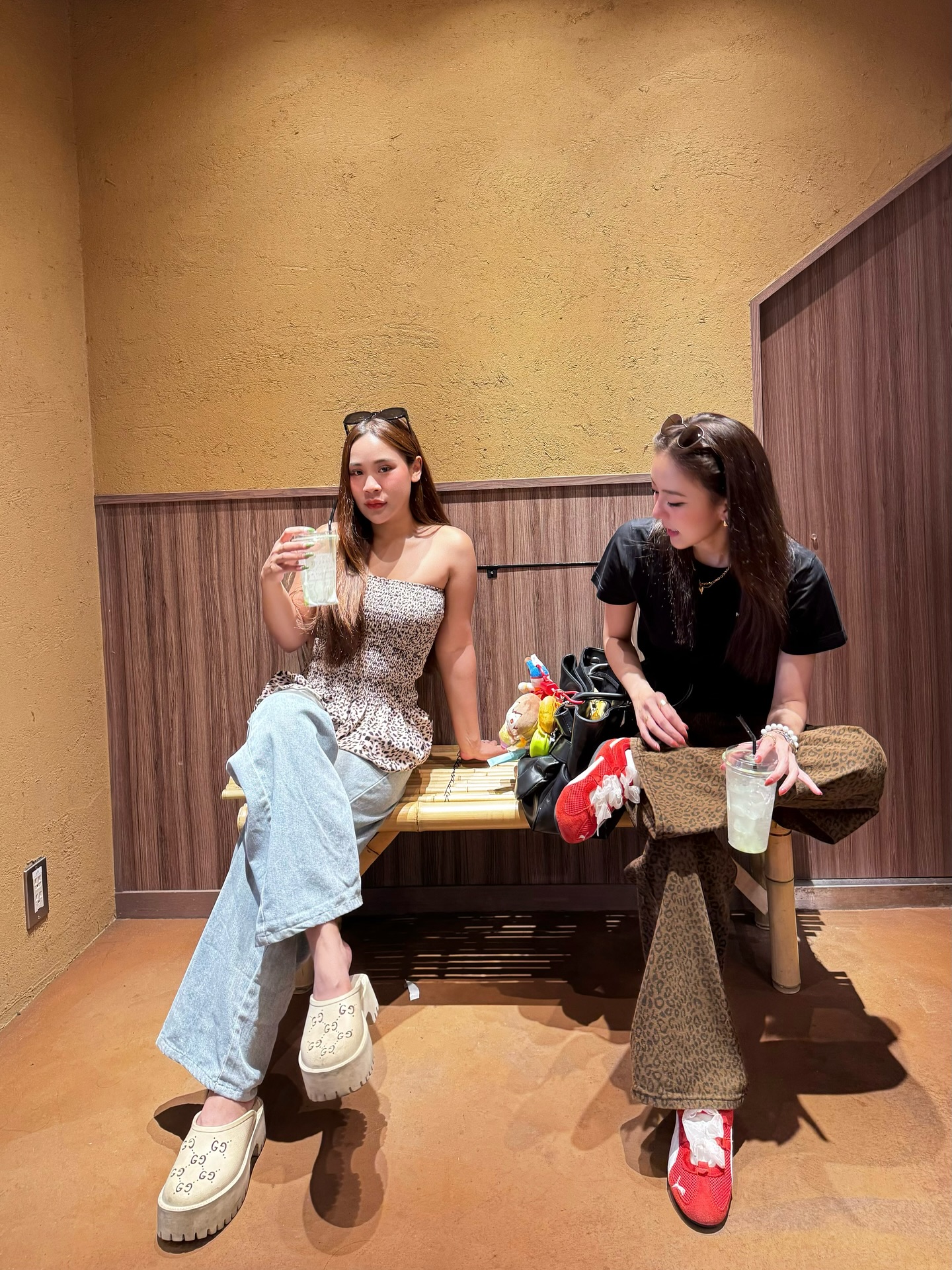 แพรวา - ณิชาภัทร ฉัตรชัยพลรัตน์