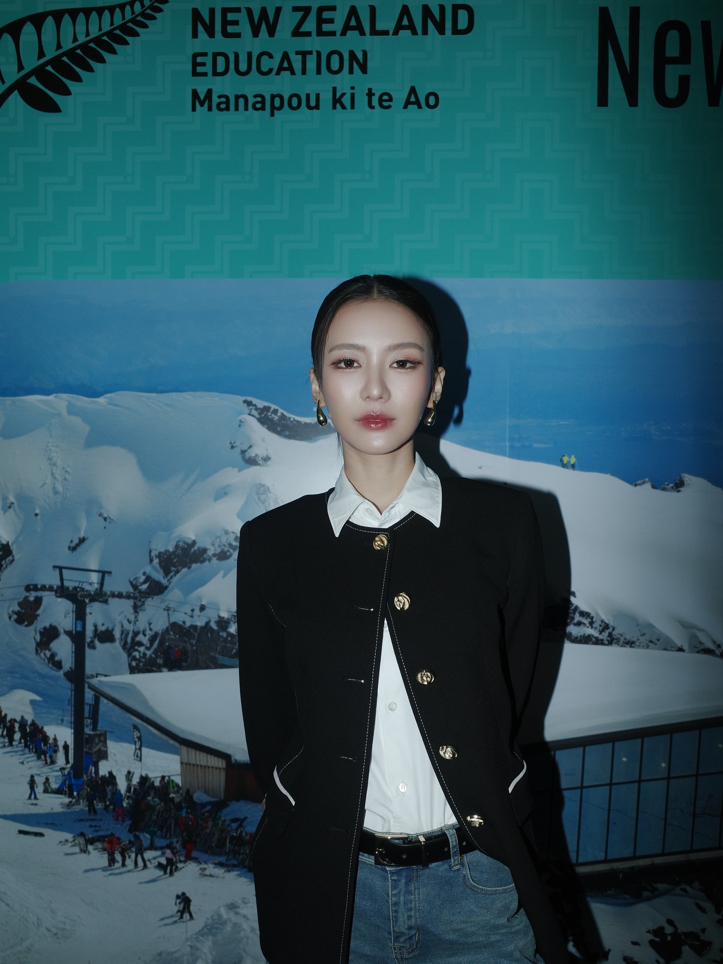 แพรวา - ณิชาภัทร ฉัตรชัยพลรัตน์