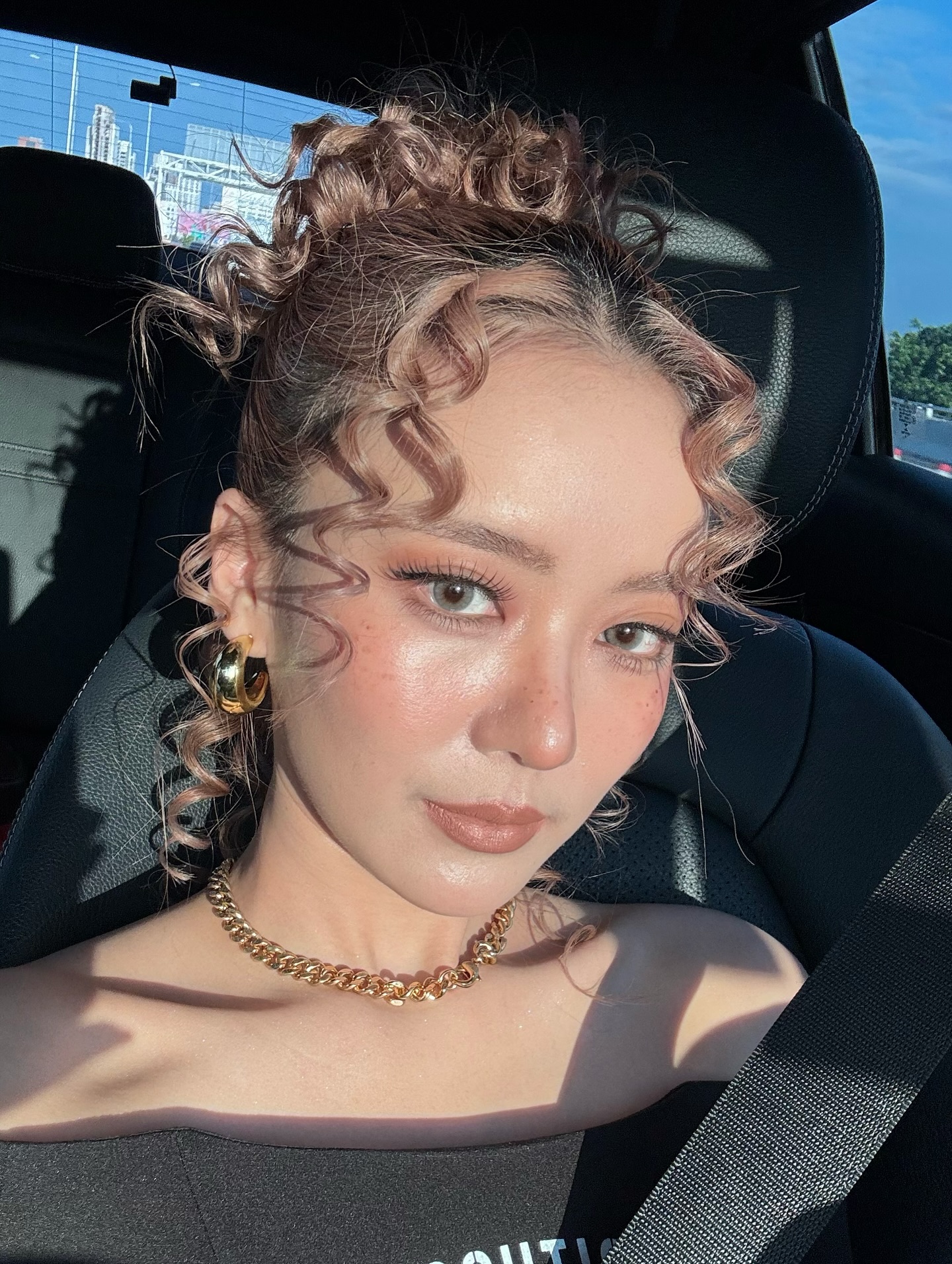 แพรวา - ณิชาภัทร ฉัตรชัยพลรัตน์