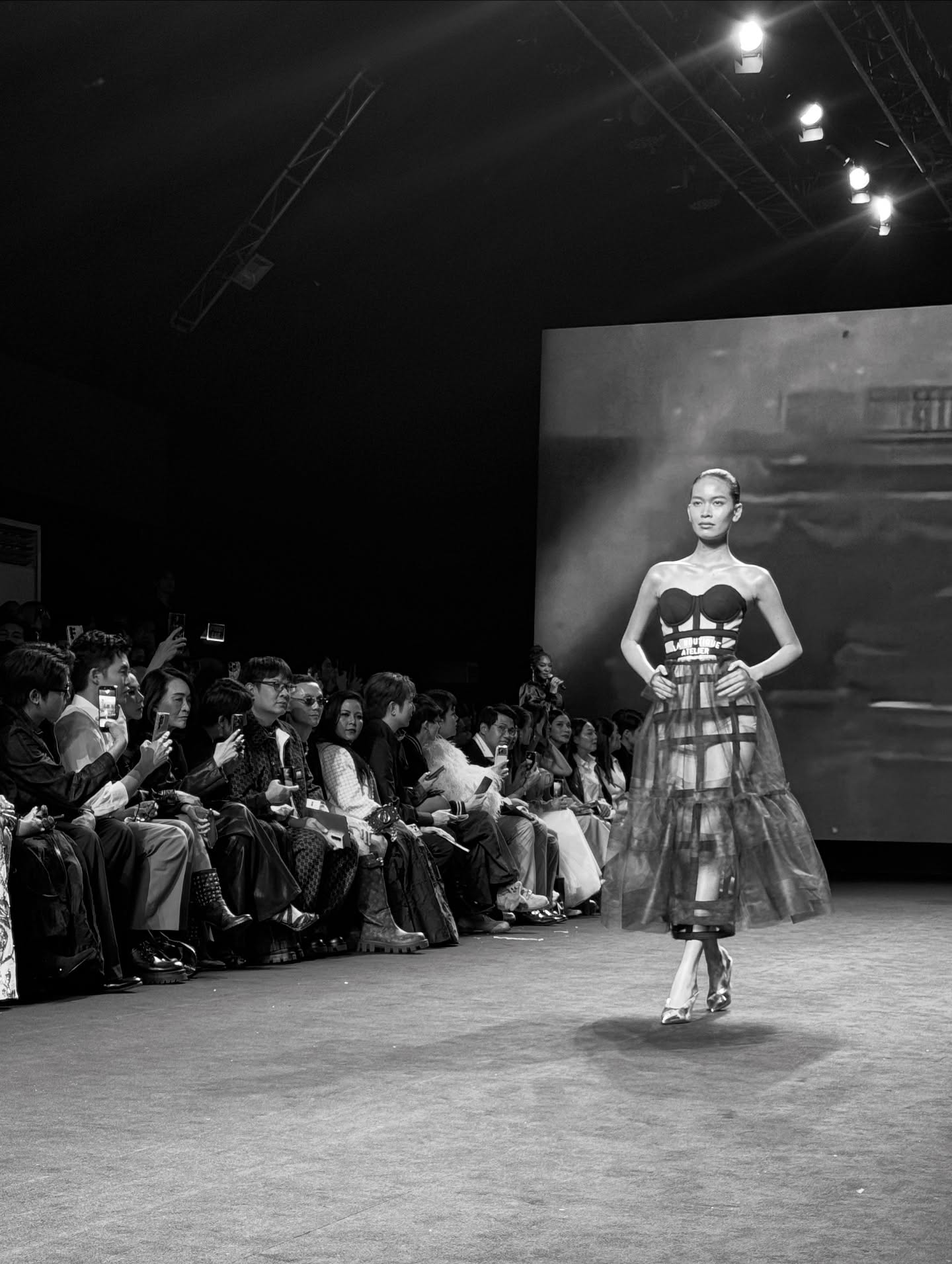 แพรวา - ณิชาภัทร ฉัตรชัยพลรัตน์