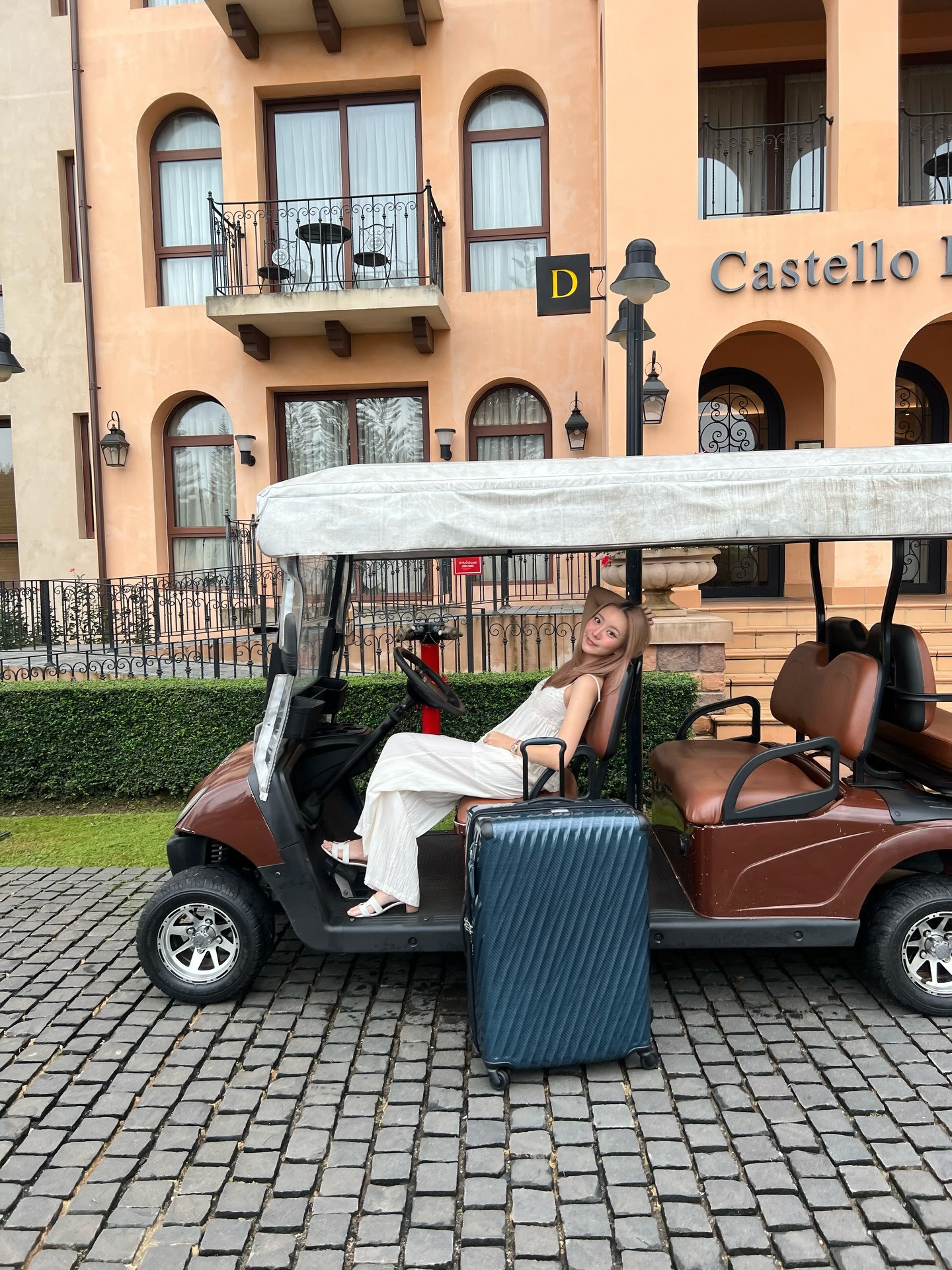 แพรวา - ณิชาภัทร ฉัตรชัยพลรัตน์