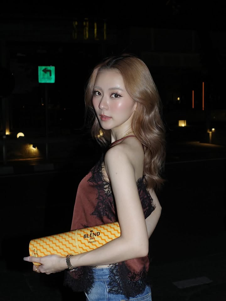 แพรวา - ณิชาภัทร ฉัตรชัยพลรัตน์