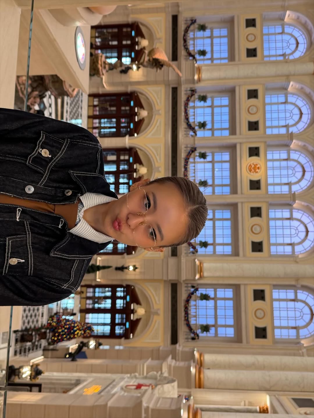 แพรวา - ณิชาภัทร ฉัตรชัยพลรัตน์