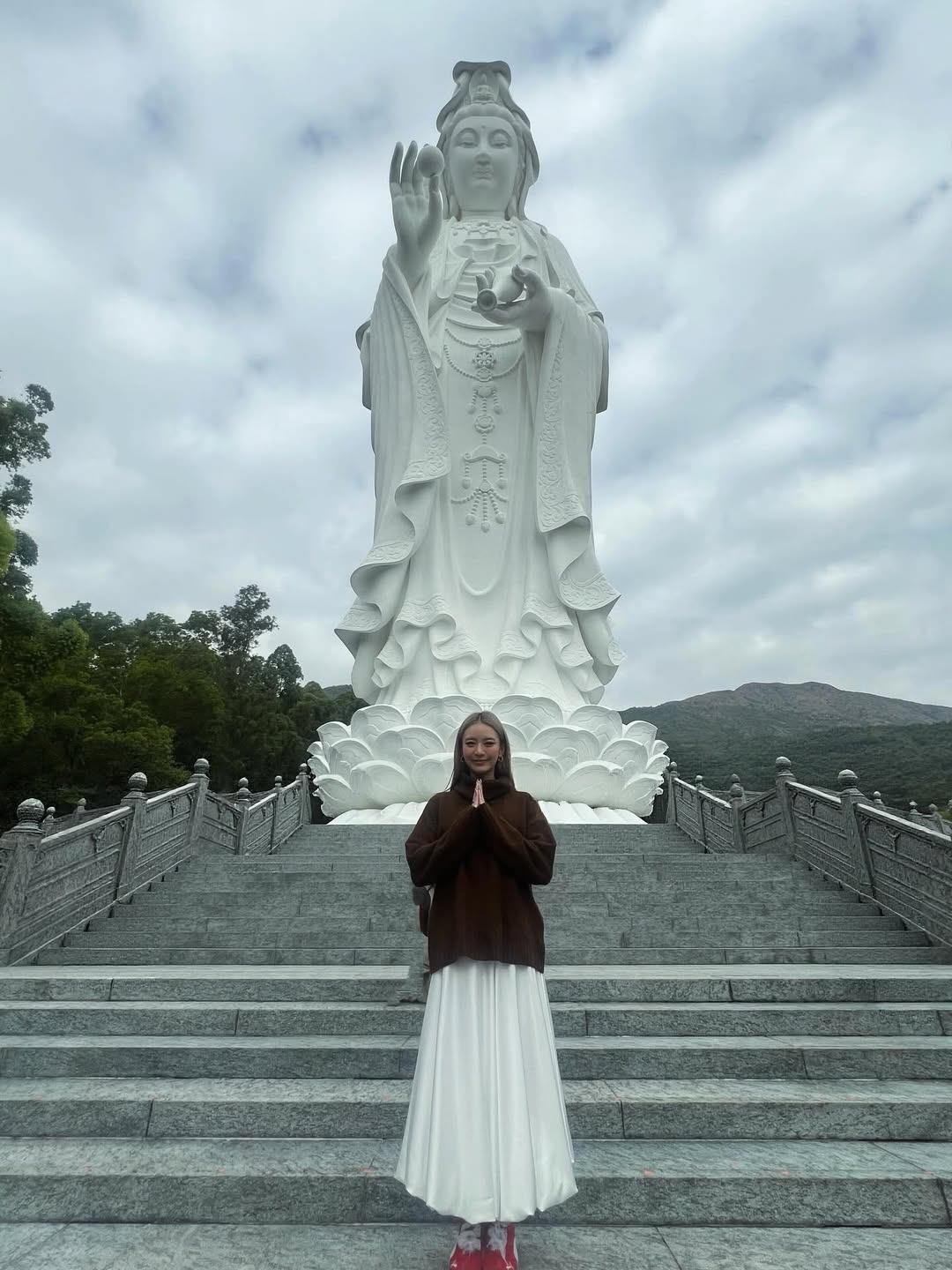 แพรวา - ณิชาภัทร ฉัตรชัยพลรัตน์